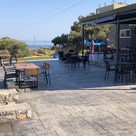 רודאקינון Peristeres Appartments מראה חיצוני תמונה