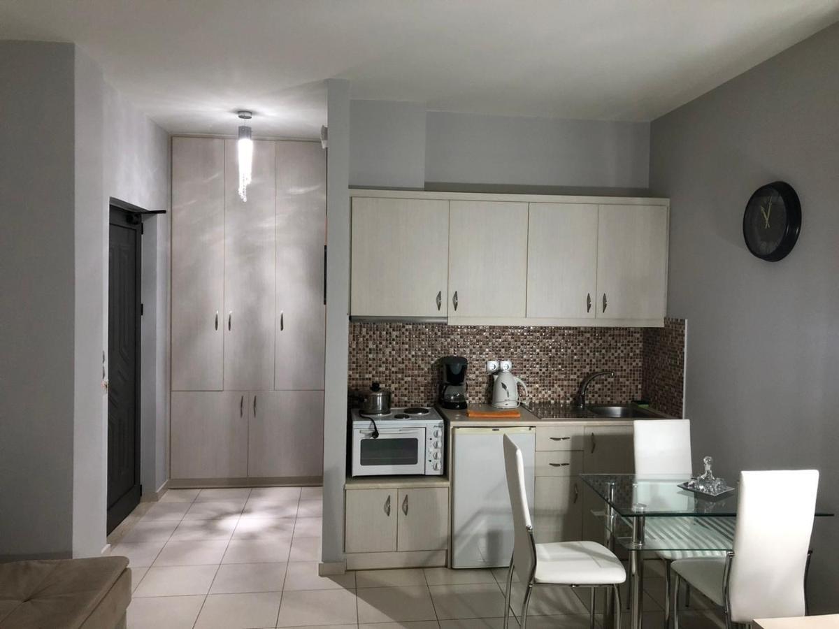 רודאקינון Peristeres Appartments מראה חיצוני תמונה